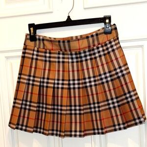 Adorable pleated Burberry-Preppy Style Plaid Fall Mini Skirt sz Small 4